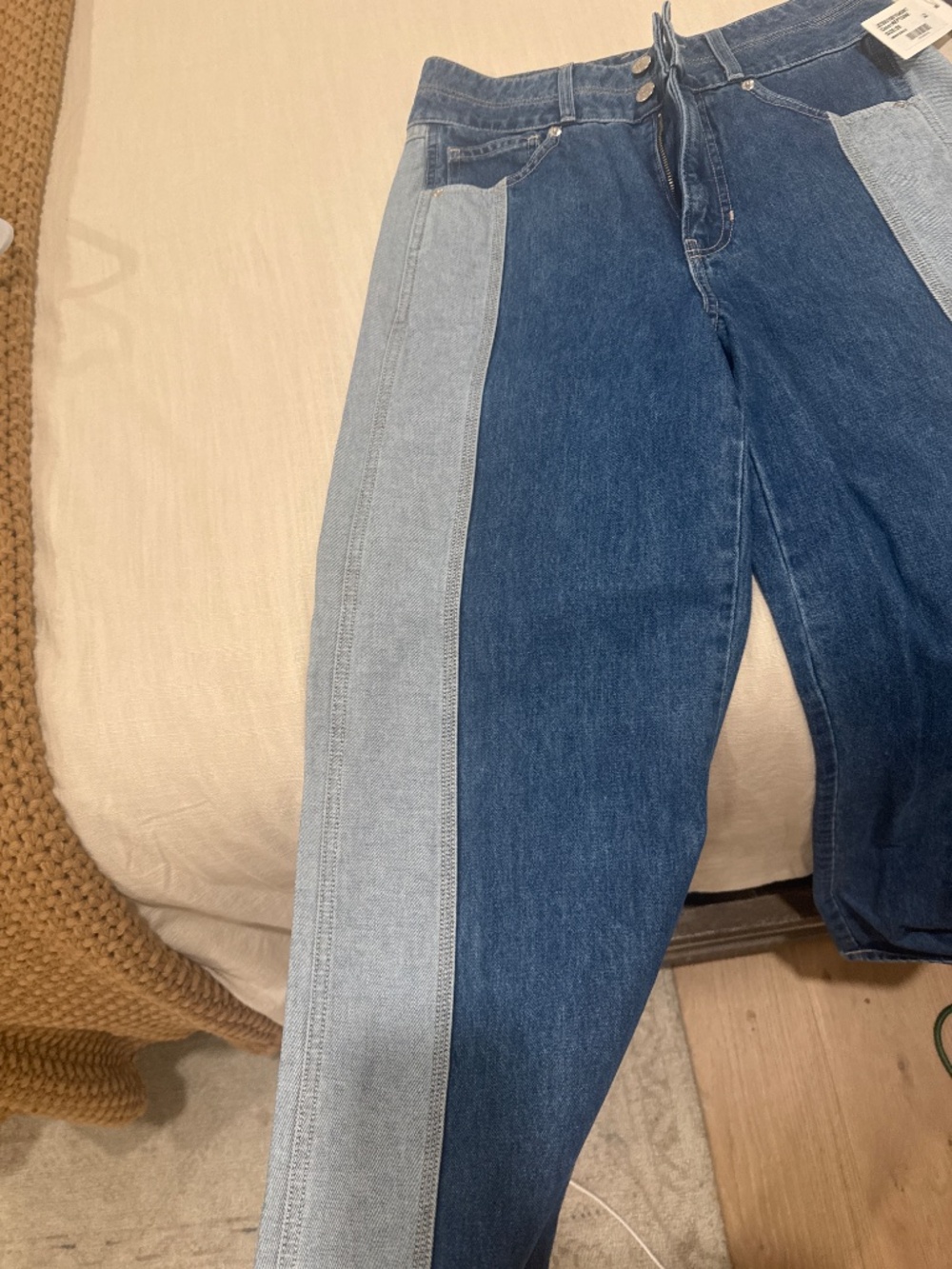 Jeans - Picture 2 of 3